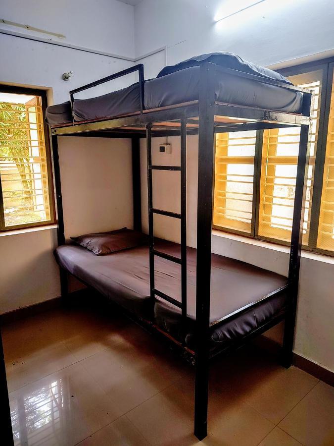 Gogonuts Hostel วาร์คาลา ภายนอก รูปภาพ